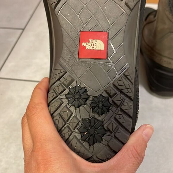 THE North Face Shellista II Mid boot in tan, grey and black - Picture 13 of 16